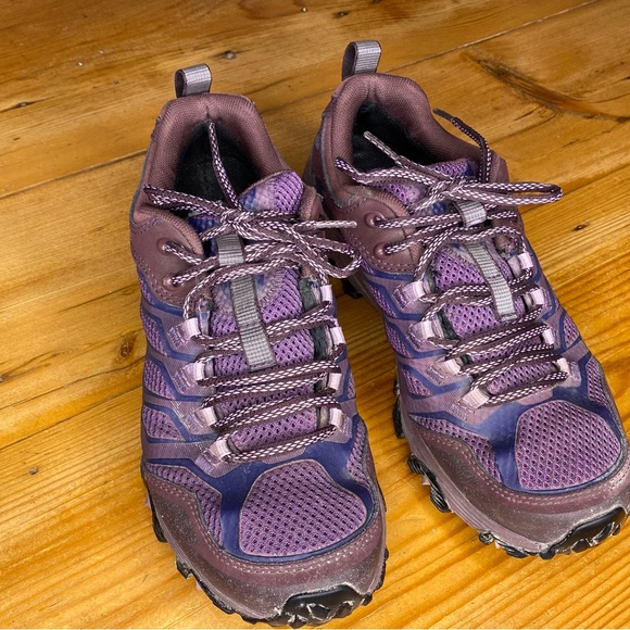 Women’s Merrell purple ankle hiking shoe Vibram select dry size 8.5 - Picture 3 of 10